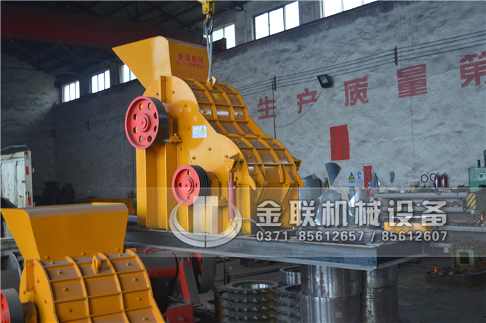 時產(chǎn)50噸煤矸石破碎機(jī)多少錢一臺,有哪些型號推薦? 時產(chǎn)50噸煤矸石破碎機(jī)多少錢一臺,有哪些型號推薦?