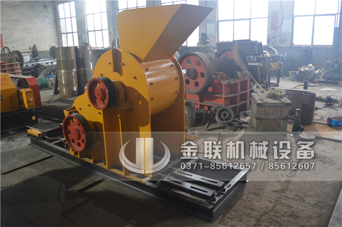 選購碎煤機用哪種機械設備好，有哪些顯著的優(yōu)勢？