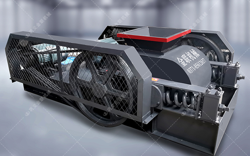 狼牙式雙齒輥破碎機(jī)出料粒度好，產(chǎn)量大