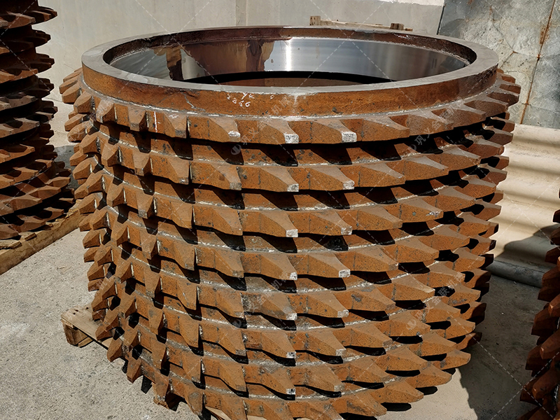 煤矸石用狼牙破碎機(jī)破碎怎么樣？