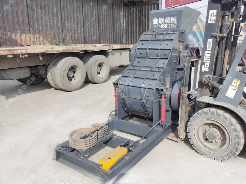 SCF1100X1000大型雙級粉碎機(jī)發(fā)貨圖片_發(fā)往甘肅平陽_破碎煤矸石