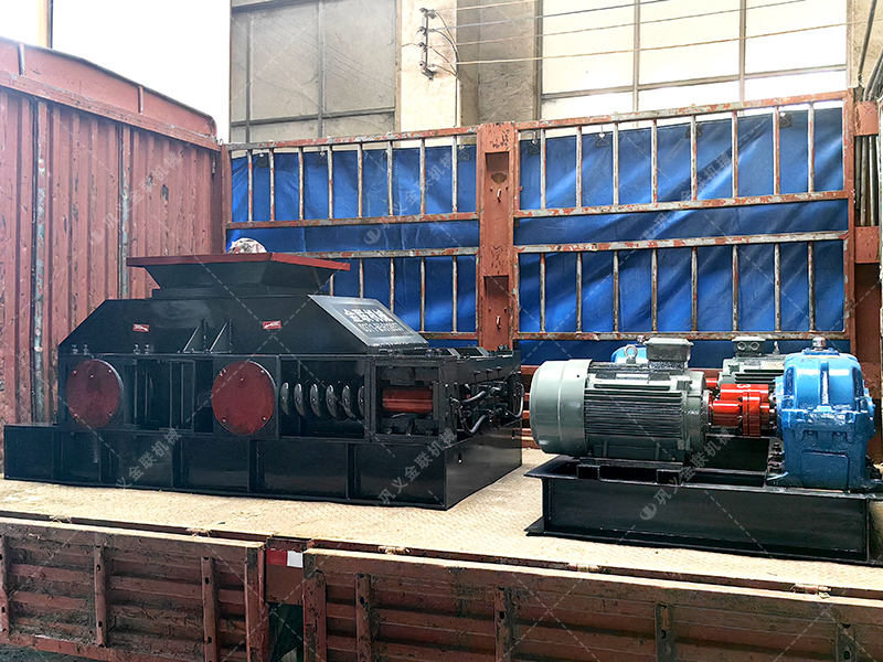 2PG800X600中型對輥破碎機發貨圖片_發往四川瀘州_破碎瓜子石 2PG800X600中型對輥破碎機發貨圖片_發往四川瀘州_破碎瓜子石