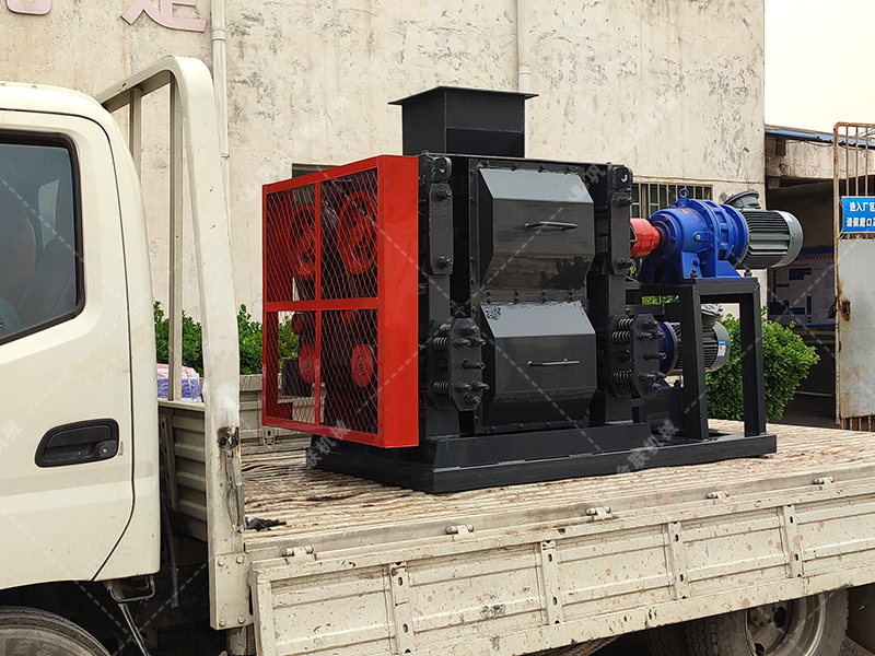 4PG0404小型四輥破碎機發貨圖片_發往江蘇常州_破碎高嶺土