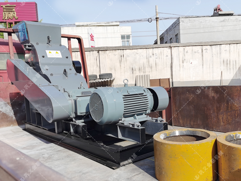 小型46雙級粉碎機(jī)發(fā)貨圖片_發(fā)往內(nèi)蒙古化德_破碎煤