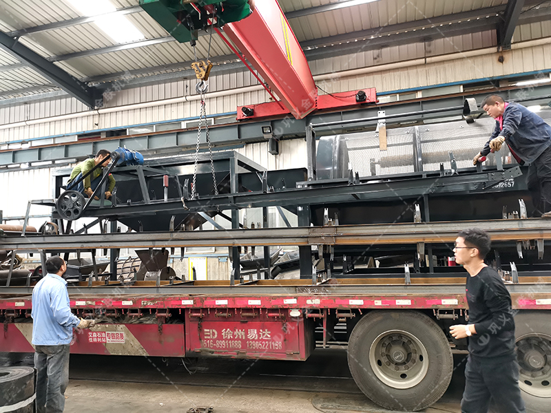 2PG800X600對輥破碎機發貨圖片_發往廣東廣州_破碎鈣石