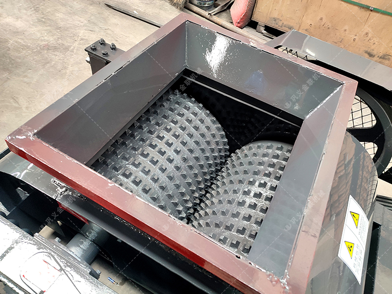 玻璃破碎用雙齒輥破碎機怎么樣？價格貴嗎？