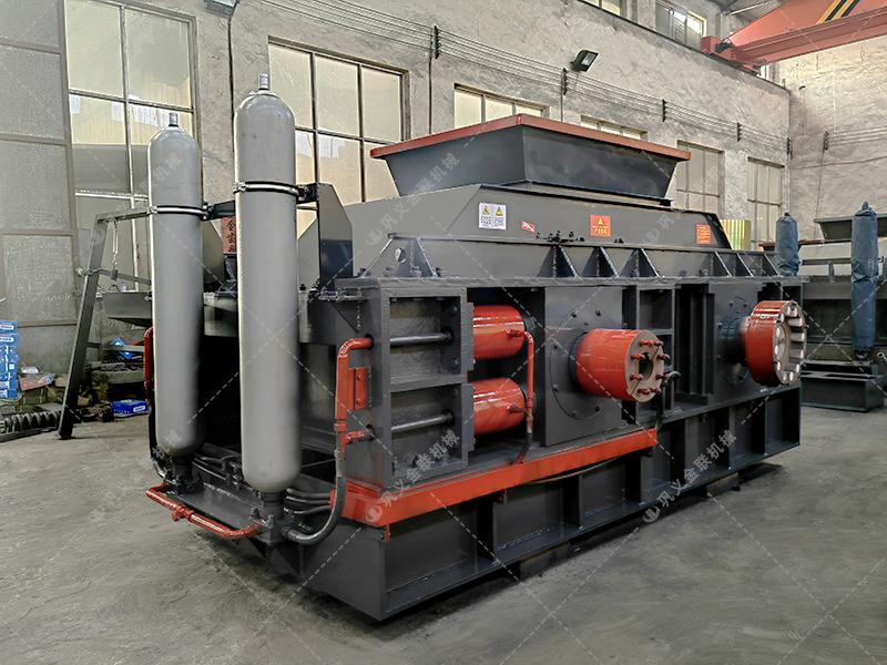 重型液壓對輥制砂機(jī)穩(wěn)定輸出，為大型工程保駕護(hù)航