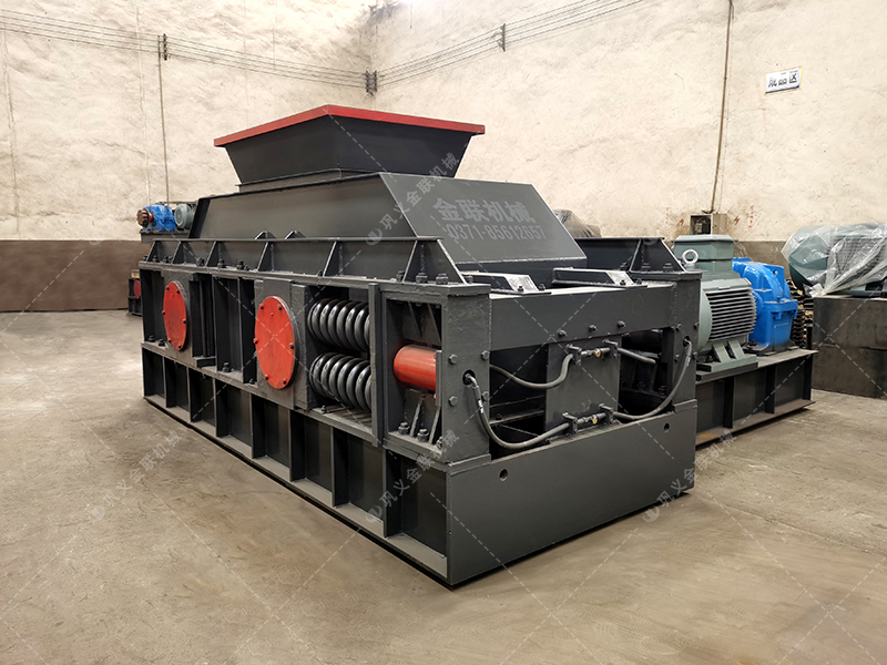 傳統破碎生產線為何要加裝對輥破碎機作為終破設備？